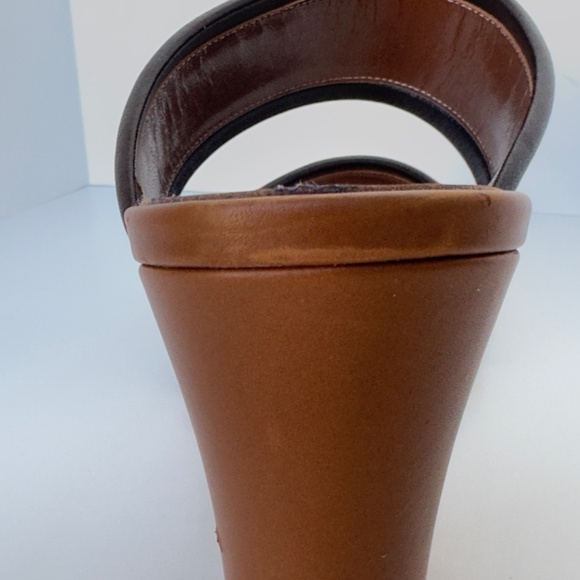 Manolo Blahnik Two Strap Leather Sandals in Brown with Black Trim, IT 40.5 - Picture 7 of 13